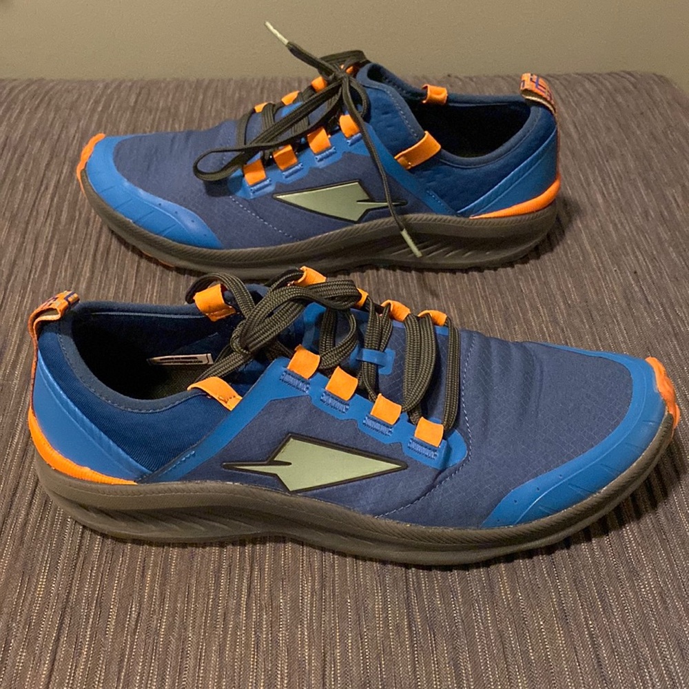 ENDA Kooning Fora • Kenyan running shoes • Mens 10